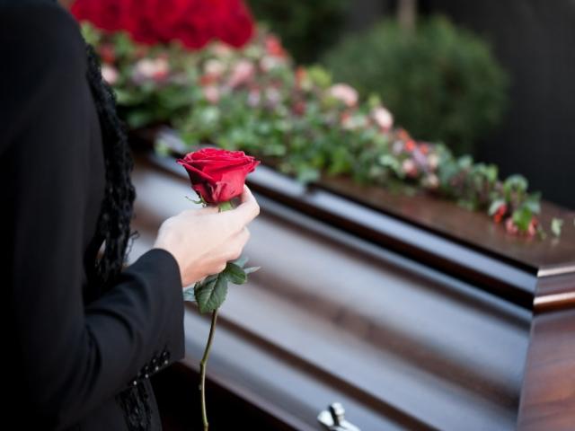 P.F ET MARBRERIE  LOST FUNERAIRE MARSEILLE 5 :  COMPRENDRE ET ACCEPTER  LA MORT